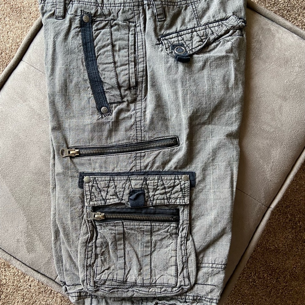 Division E Men’s Cargo Short